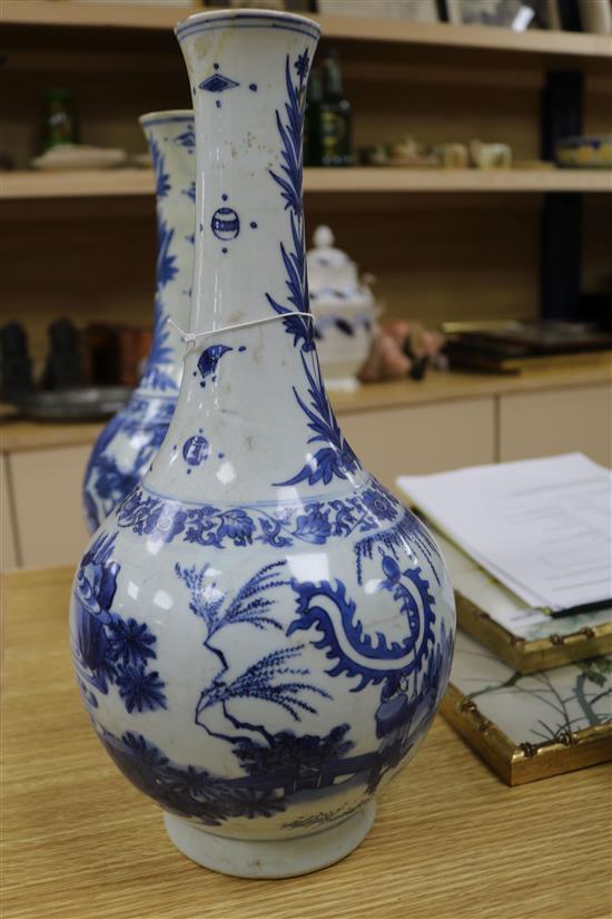 A pair of Chinese blue and white bottle vases, 19th century